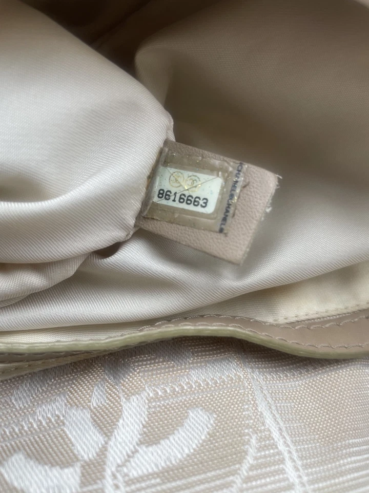 Chanel Travel Line Nylon Tote Bag Foto 4 de 4