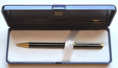 Givenchy ~ Kugelschreiber und Etui #M