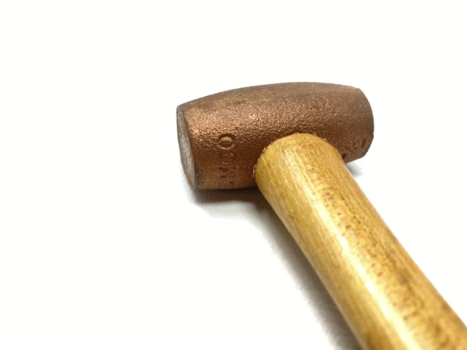 Martillo con cabeza de bronce sin chispas mango de nogal americano TEMCO 1/2 lb ¡Excelente estado! Foto 3 de 4