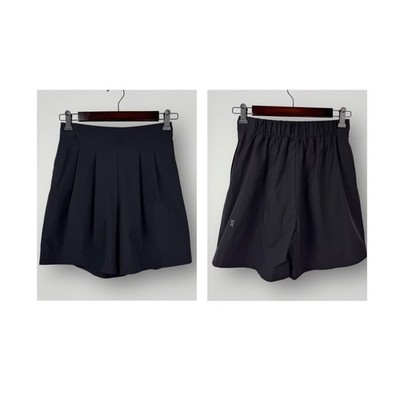 Kit and Ace Pleated Featherlight Technical Short Black High Rise Pull-On Women 0