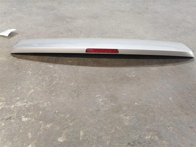 2011-2019 Dodge Caravan Rear Liftgate Spoiler With Brake Light Silver OEM Foto 2 de 4