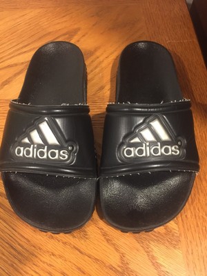 adidas soccer slides youth
