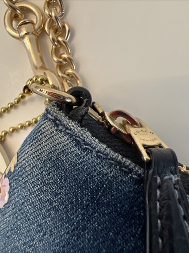 COACH WHASED DENIM WRISTLET CLUTCH POUCH CHAIN STRAP FLORAL 92050 + BAG CHARMS - Picture 21 of 24