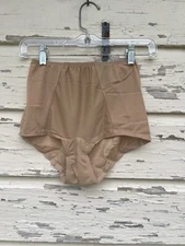 Vtg J.C. Penney’s Gaymode Double Nylon 60s Sheer Panties 34 New