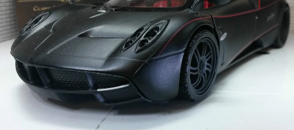 1:24 Pagani Huayra Black 2012 Detailed Motormax Diecast Scale Model Matt Satin - Image 3 of 4