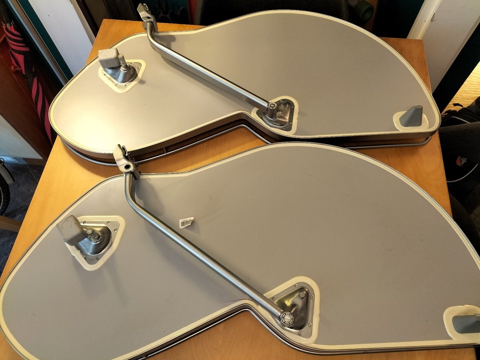 Kessebohmer Le Mans 500mm L/H Corner Kitchen Cupboard PullOut Shelf