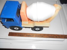 GAY PLASTIC TOY CO. CEMENT TRUCK 13โ LONG USED MADE IN USA