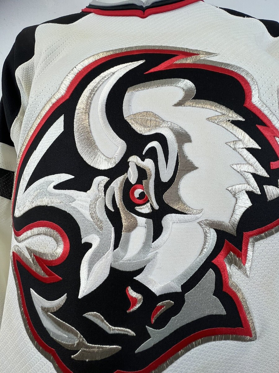 CCM NHL バッファロー セイバーズ ゲームシャツ e Vintage Buffalo Sabres Goat Head Jersey Red White NHL CCM