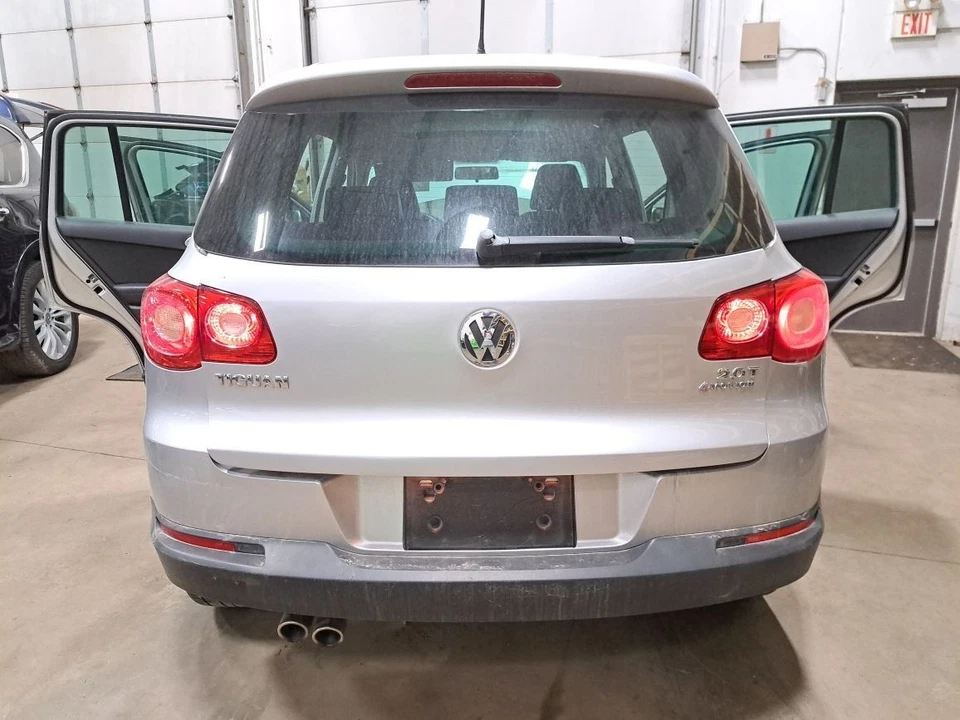 Brake Master Cylinder 2010 Tiguan Sku#4293729 - Image 3 of 4