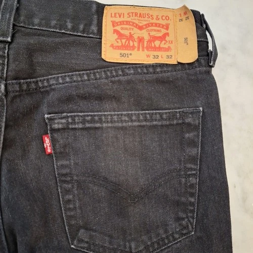 Levi's 501 Original Fit Jeans Men 32x32 (31) Black Straight Leg Button Fly Denim