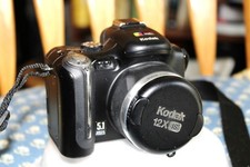Kodak P850 5.1MP Digital Camera, black, batte...
