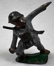 Vintage 1930's Barclay Manoil Lead Toy Soldier Wearing Gas Mask Throwing Grenade