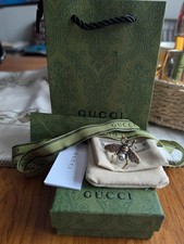 Iconic GUCCI Ring Aged gold metal Bees with white pearls and GG Logo Adjustable