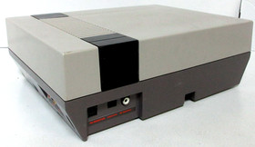 1985 Nintendo Entertainment System NES-001 Console  CONTROL DECK - PARTS ONLY