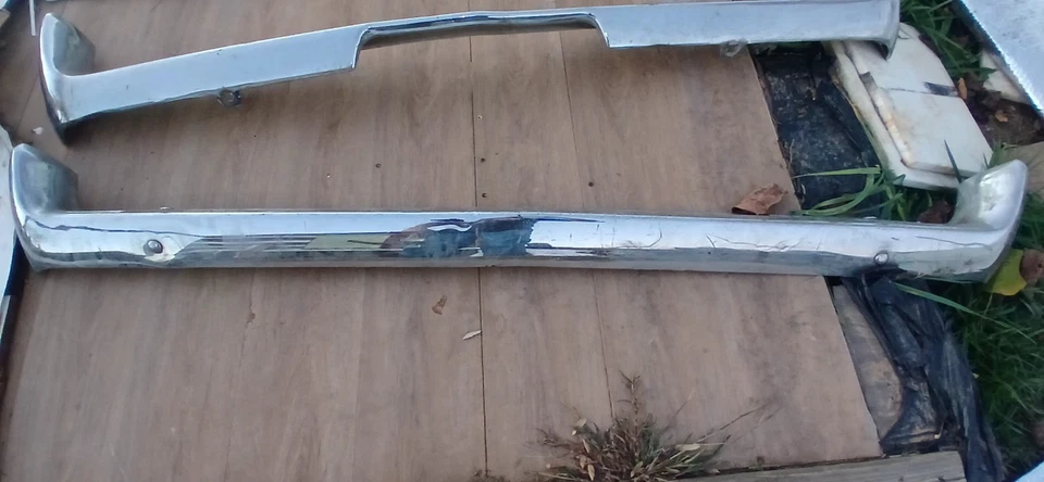 Parachoques delantero Mercury Cougar 1967-68 Foto 3 de 4