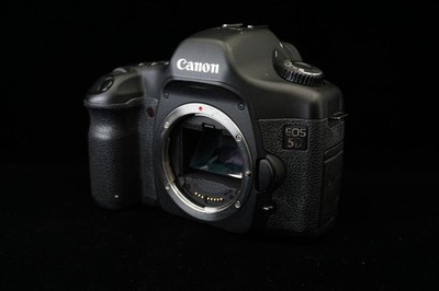 Canon EOS 5D Digital SLR Full Frame Camera Body Only US Duty Paid 10596