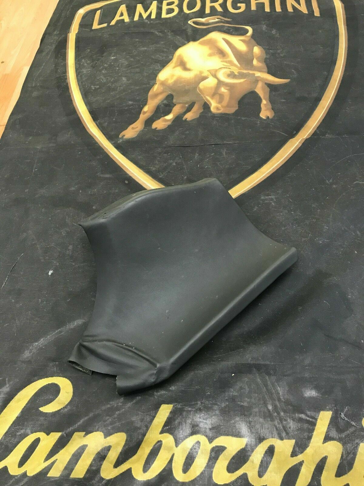 LAMBORGHINI MURCIELAGO / LP640 INTERIOR RIGHT LOWER B PILLAR TRIM OEM 418867244