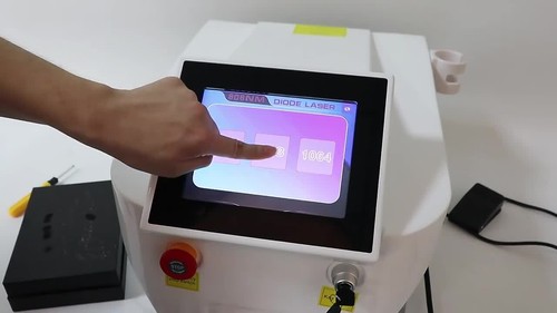 Máquina de belleza depilación corporal permanente indolora láser de diodo 1064/755/808 nm - Vídeo 1 de 1