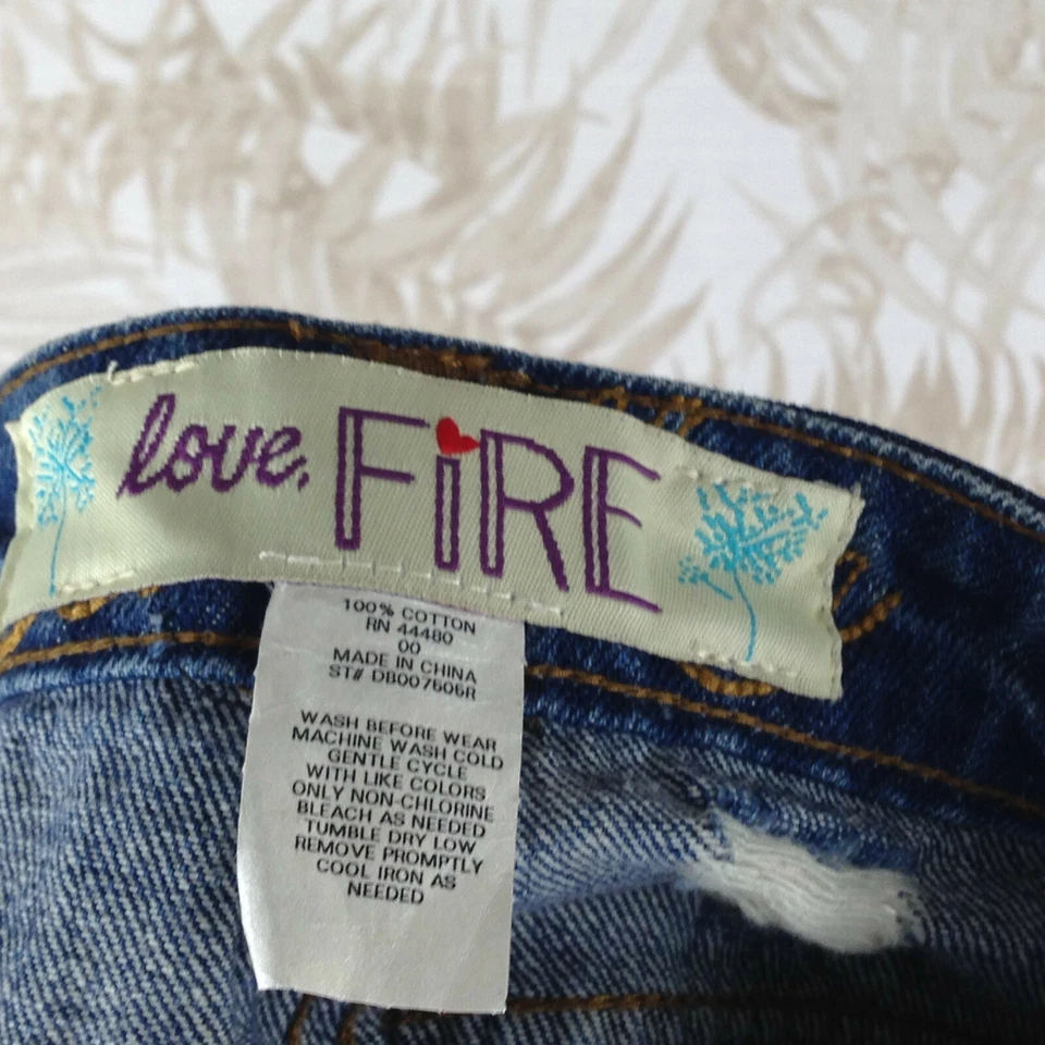 dELiA's Denim Hot Pantalones Cortos Mujer Talla 00 Desgastado 100% Algodón Dobladillo Crudo Foto 4 de 4