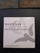 Mary Kay Perfect Pair Compact One Compact new in box Rare HTF