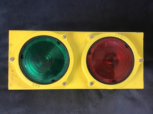 Red and Green Light Stop & Go Signal Motor cross MX  Rail Road X Traffic Signal