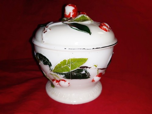 BONBONNIERE EN OPALINE