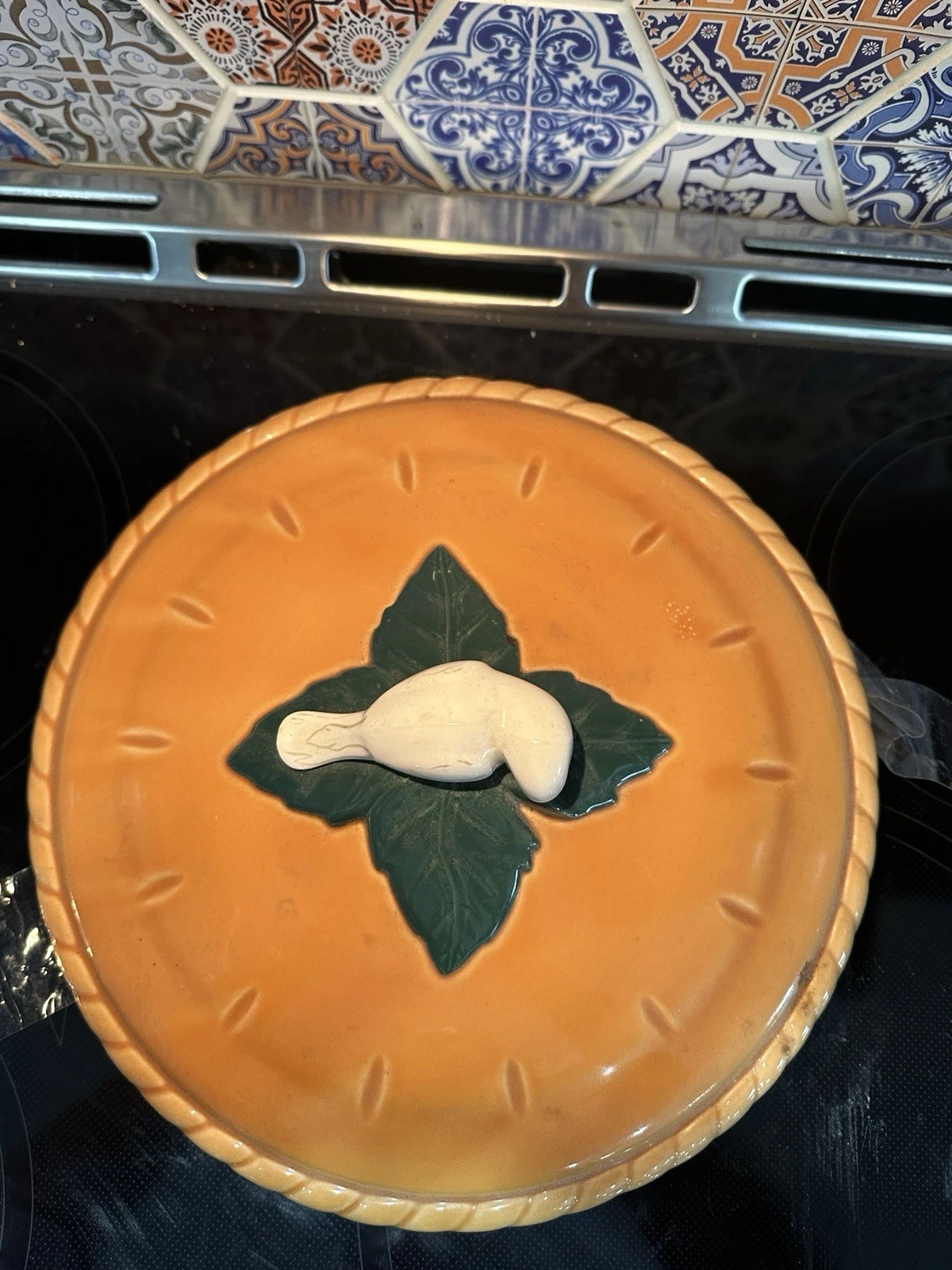 Vintage Ceramic Pie Keeper W/ Bird Store Pie Covered Serving Dish