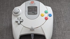 SEGA Dreamcast White 2 Controllers OEM 3 Games VMU Memory Bundle TESTED/WORKING!