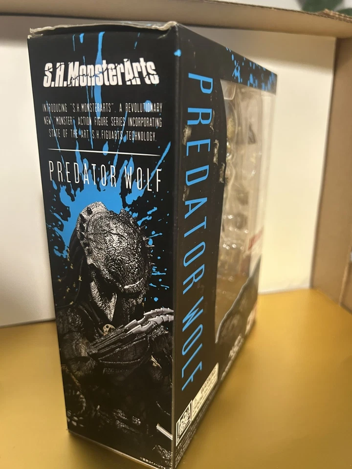 Bandai Predator Wolf Figure - Image 2 of 4