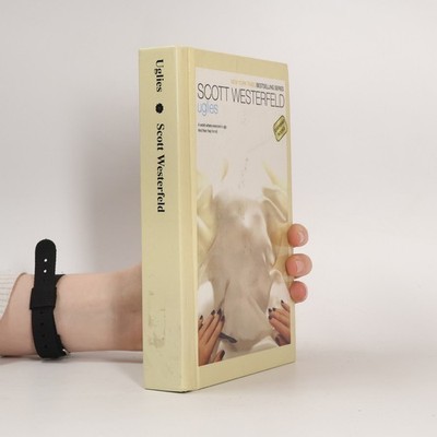 Uglies  |  Scott Westerfeld