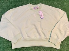 Adidas Women s Essentials Green Crew Sweatshirt Size L NWT 55 Gym Sweatshirt