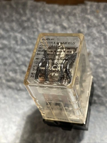 Potter & Brumfield KHU-17A11-120V Relay New With Socket