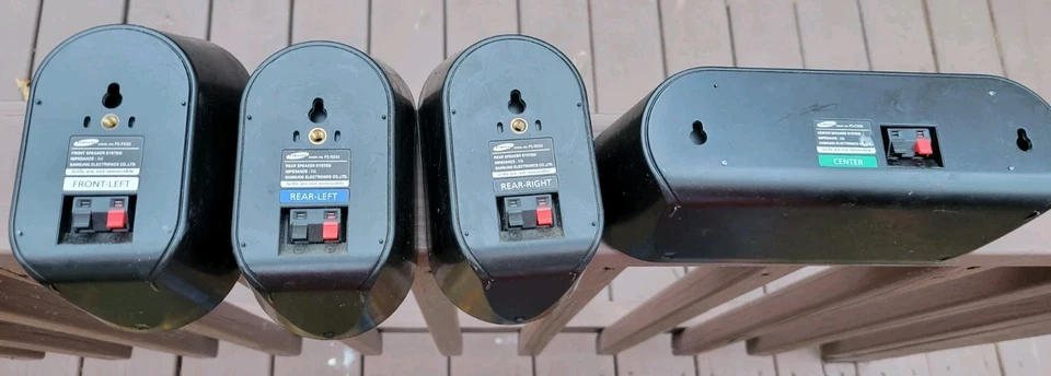 Alto-falantes Samsung PS-RX50 traseira esquerda e traseira direita, frente esquerda e centro - Imagem 2 de 3