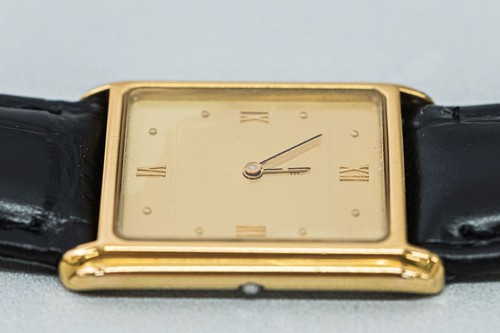 Vintage OMEGA De Ville Cal.1365 Quartz Push Crown Gold Roman 25mm Tank Men Watch - Picture 5 of 16