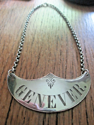 VIKTORIANISCHES/EDWARDIANISCHES VERSILBERTES FLASCHENETIKETT ''GENEVER'' (GIN).
