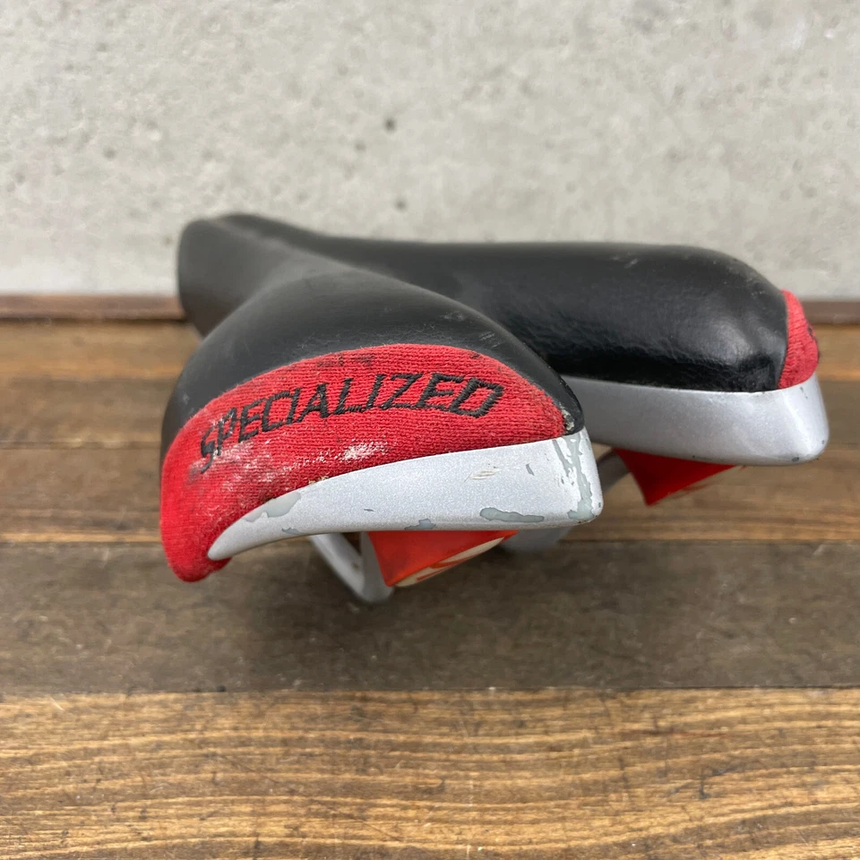 Sillín de asiento COMP de geometría de carrocería especializada vintage corte rojo MTB Stumpjumper Foto 3 de 4