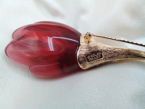 PURPLE IRIS FLOWER NOLAN MILLER SIGNED LUCITE RHINESTONE BROOCH PIN VINTAGE QVC - Picture 9 of 13