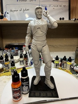 Silent Sci-Fi Scientist Figure   Classic Video Game Tribute   Resin