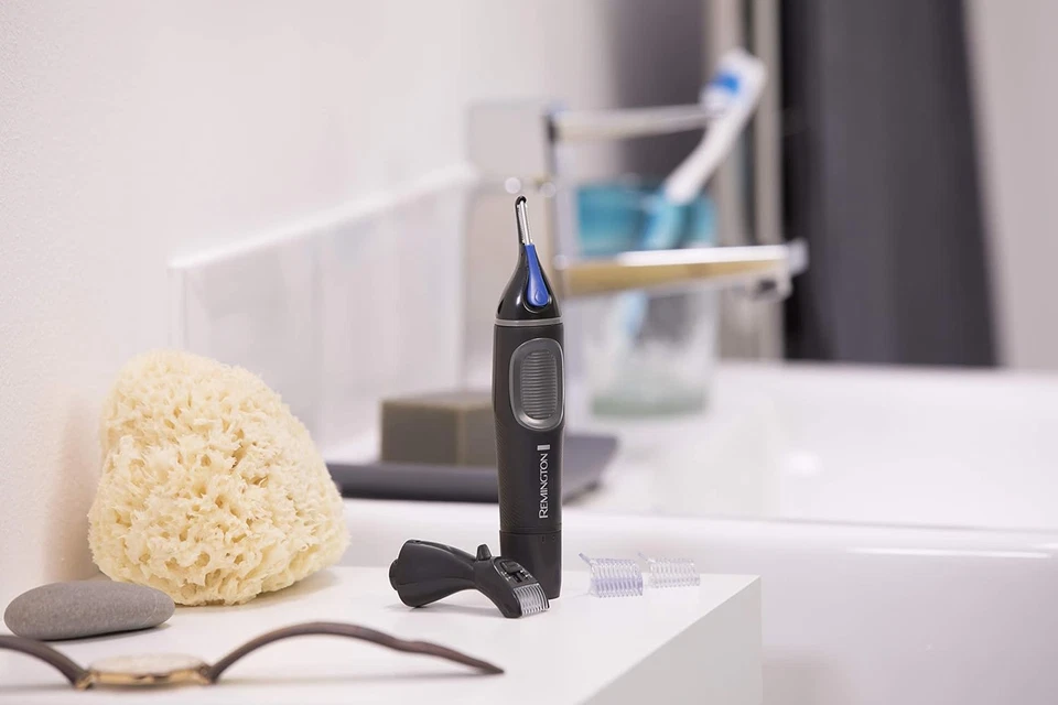 Taglia Peli Naso Orecchie Rifinitore Sopracciglia e Barba 1-5mm Batteria Inclusa - Immagine 2 di 4