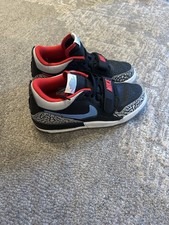 Size 6.5 Youth Jordan low rise shoes