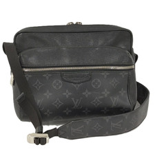 Borsa a tracolla Louis Vuitton Taigarama Outdoor Messenger PM M30233