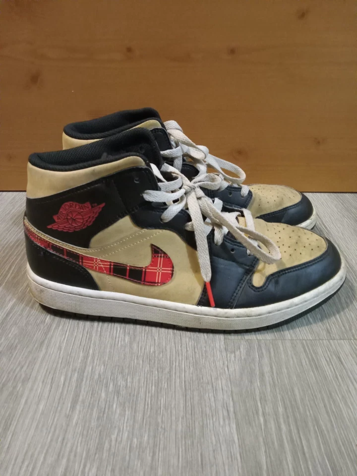 Nike Air Jordan 1 Mid Tartan Swoosh Cuadros Negro Tostado Cuadros Para hombres 9.5 DZ5329-001 Foto 3 de 4