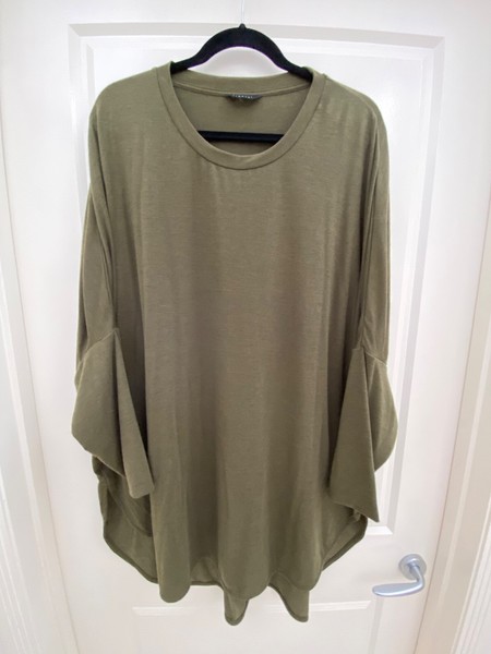 TIRELLI OVERSIZED T SHIRT 3/4 SLEEVES GREEN SIZE 3 XL