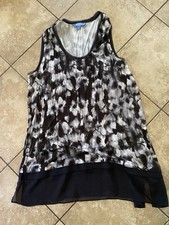 Simply Vera Wang scoop neck sleeveless tunic Tank Size XL black & white print 