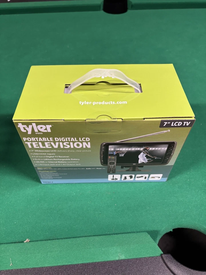 Tyler TTV701 7" Portable Widescreen LCD TV with Detachable Antennas, USB/SD Card - Image 2 of 3