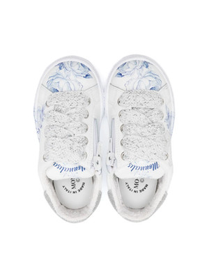 Monnalisa Girls White & Blue Once Upon a Time Sneaker Shoe - Size 5 - Never Worn