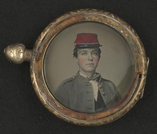 Photo:Confederate in soldier Unidentified uniform