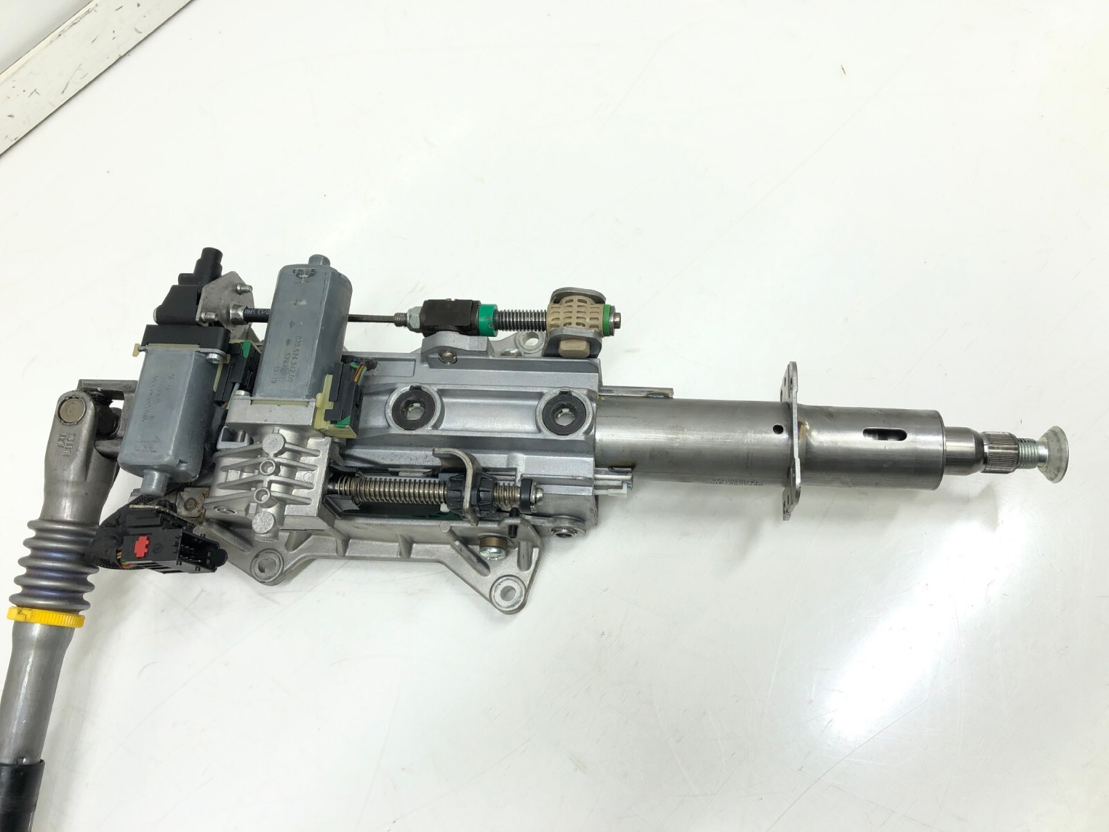 2014-2020 MASERATI GHIBLI RWD STEERING COLUMN OEM.