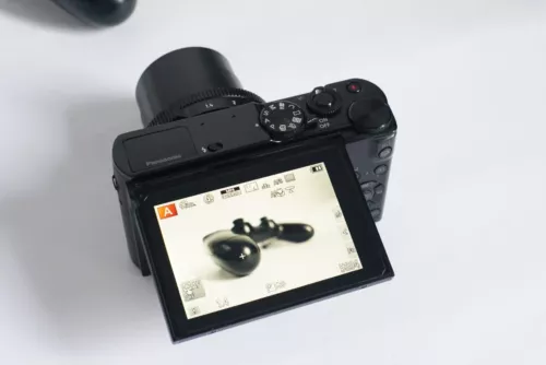 Panasonic DMC-LX10 (LX15) 20.1MP 4K Lumix Digital Camera - Picture 6 of 12