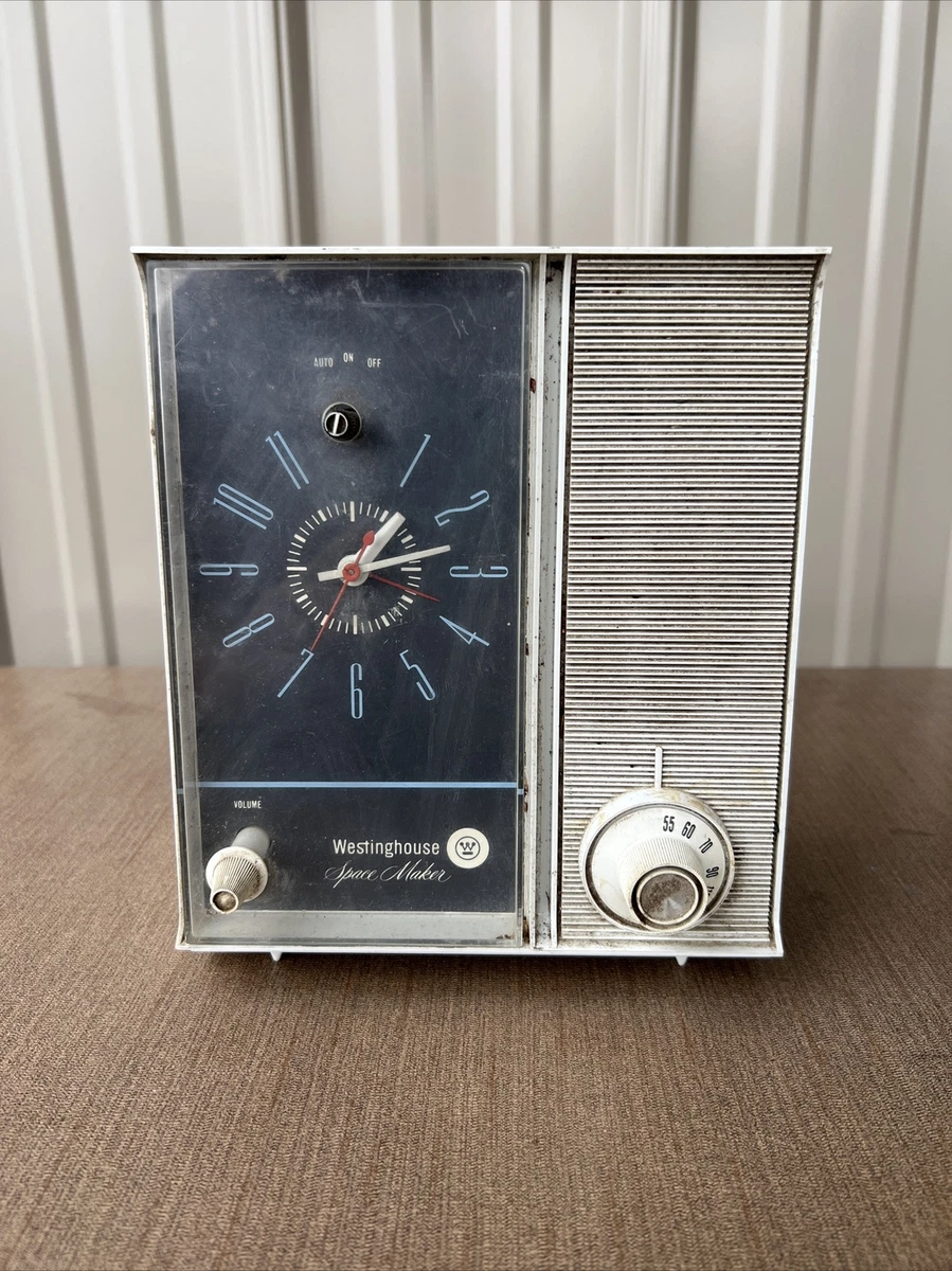 Modern Clock Radio